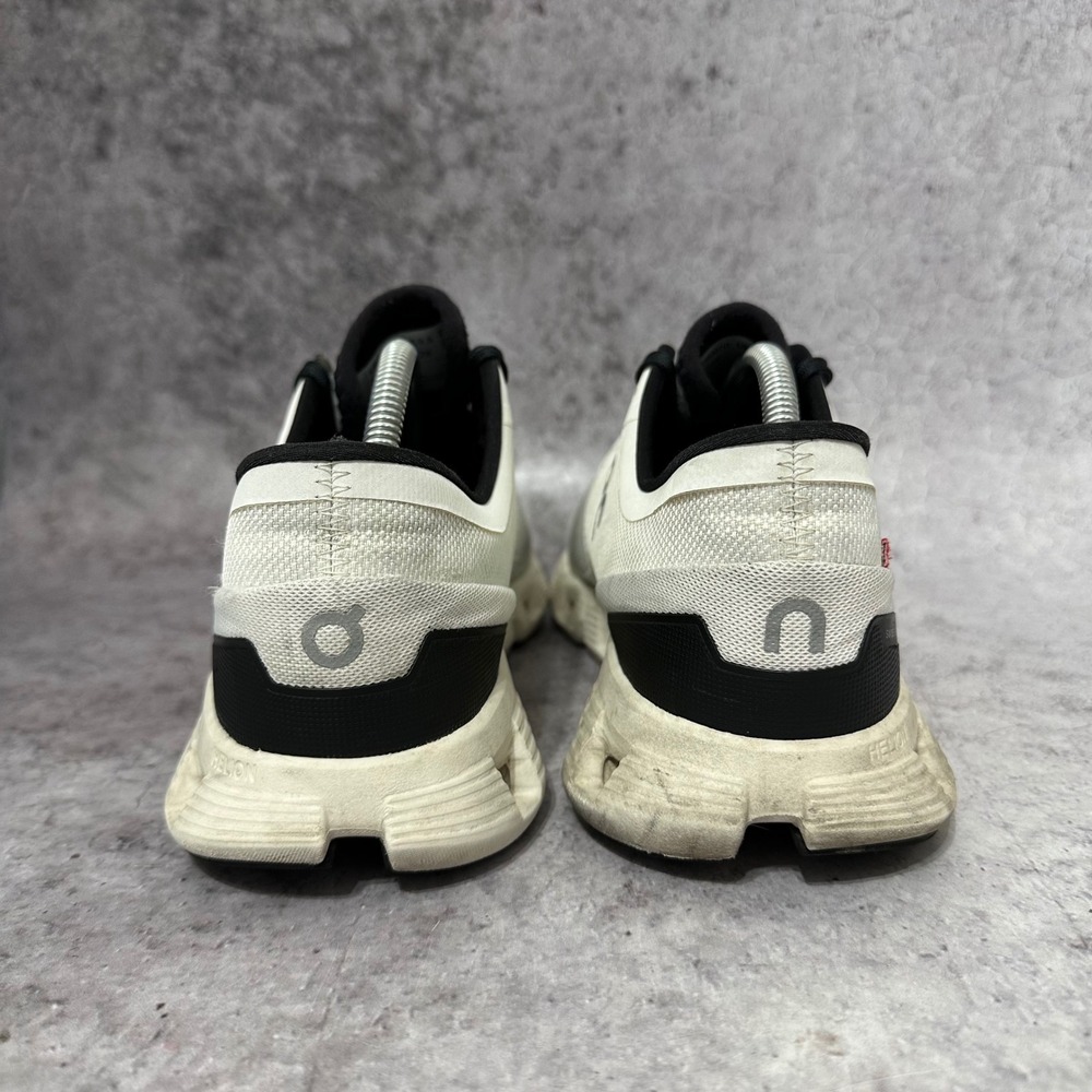On Cloud X 3 Sneakers Mens Size 10 White Black Running Shoes 60.98706 Low Top - Picture 7 of 10